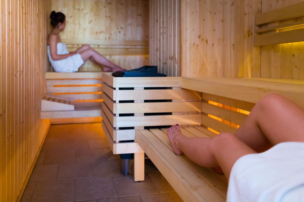 Hotel Ognisty Ptak Węgorzewo Dış mekan fotoğraf